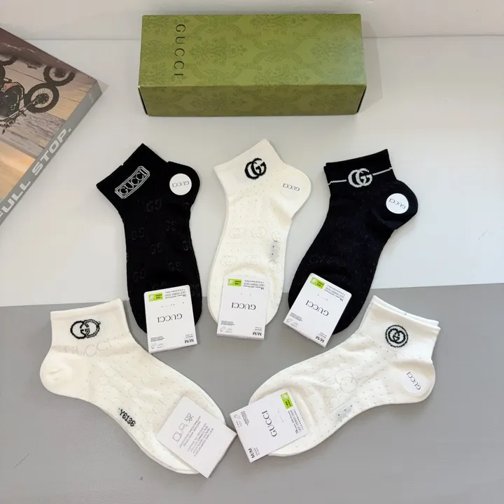 スーパーコピー グッチ 靴下
