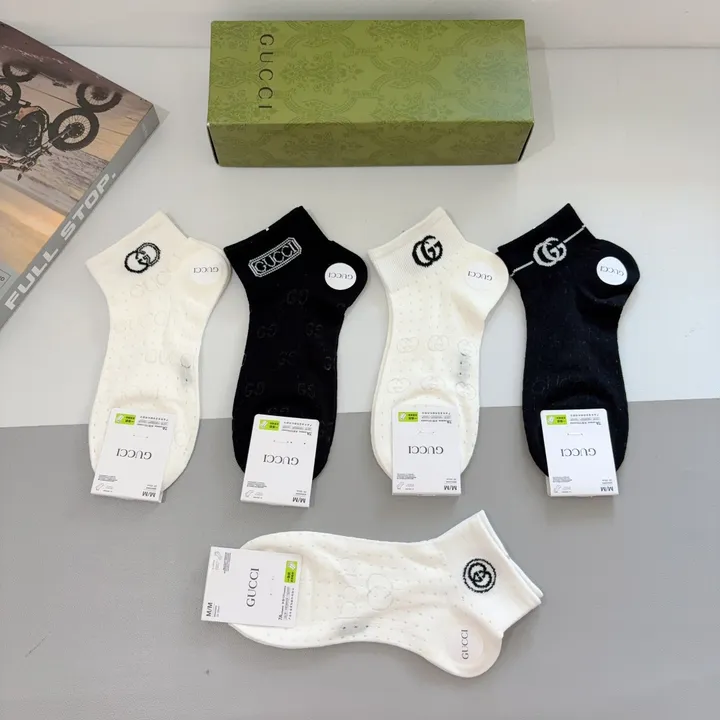 スーパーコピー グッチ 靴下