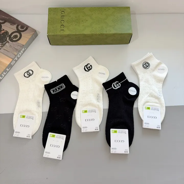 スーパーコピー グッチ 靴下