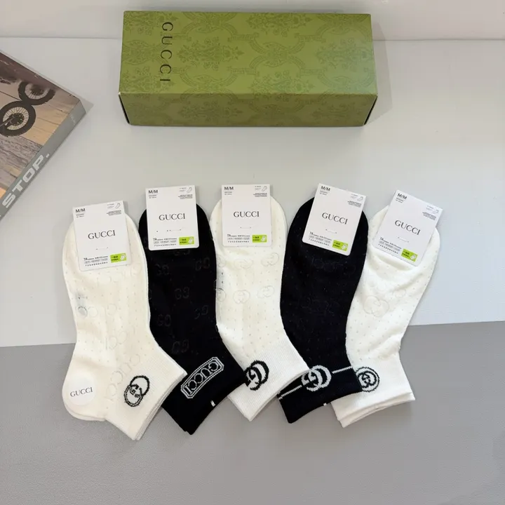 スーパーコピー グッチ 靴下