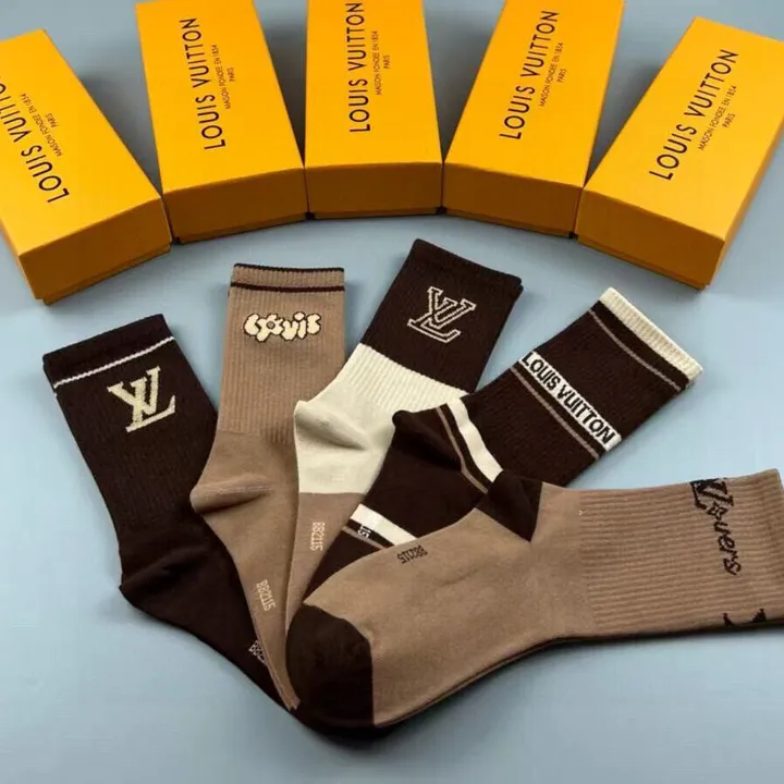 スーパーコピー ルイヴィトン 靴下