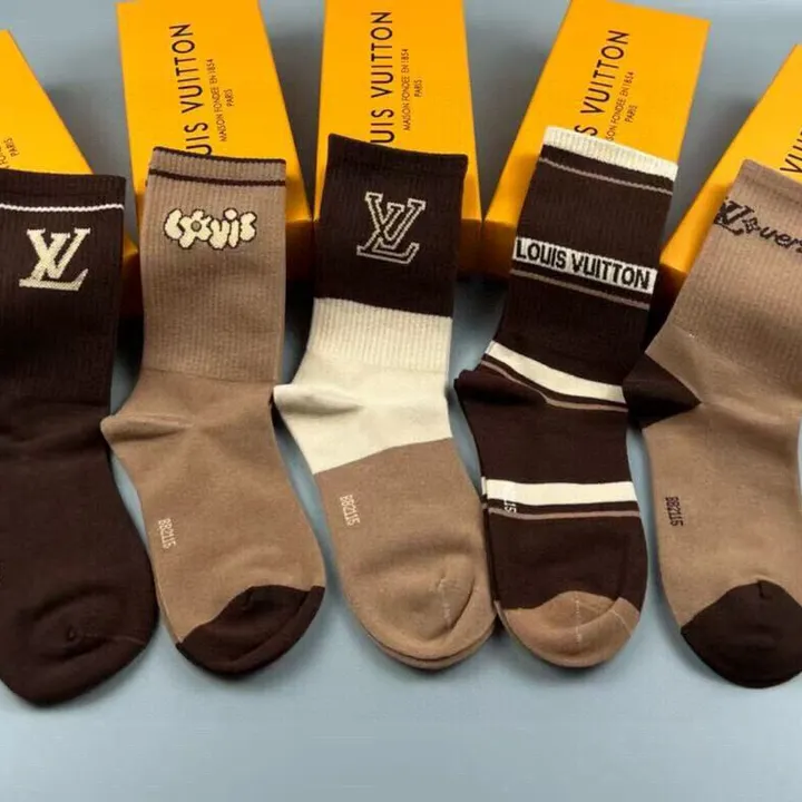 スーパーコピー ルイヴィトン 靴下