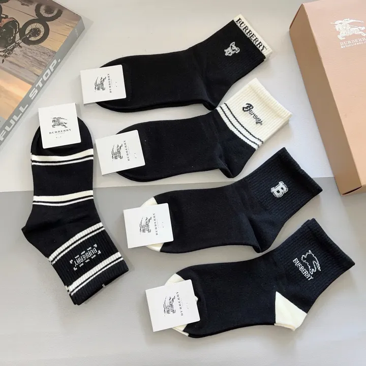 スーパーコピー バーバリー ス 靴下