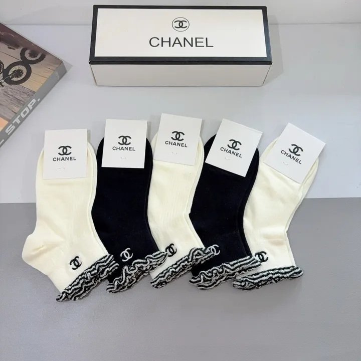 スーパーコピー シャネル 靴下
