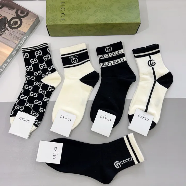 スーパーコピー グッチ 靴下