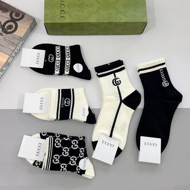 スーパーコピー グッチ 靴下