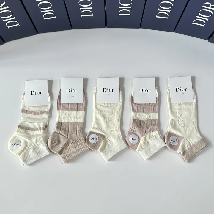 スーパーコピー ディオール 靴下