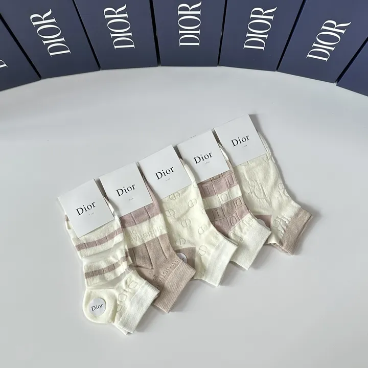 スーパーコピー ディオール 靴下