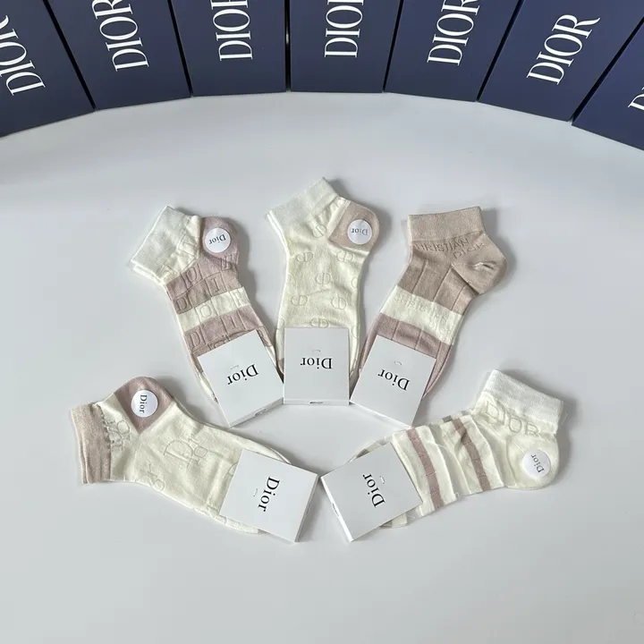 スーパーコピー ディオール 靴下