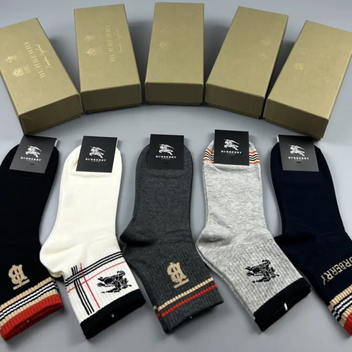 スーパーコピー プラダ 靴下