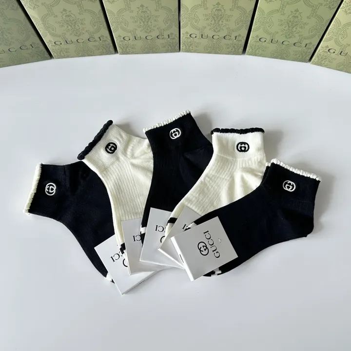 スーパーコピー グッチ 靴下