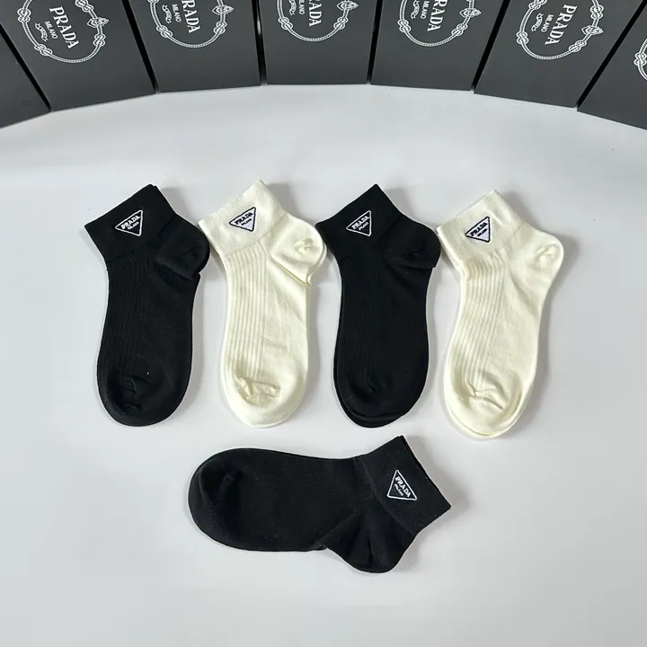 スーパーコピー バレンシアガ 靴下