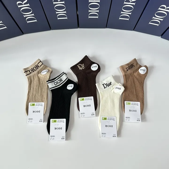 スーパーコピー ディオール 靴下
