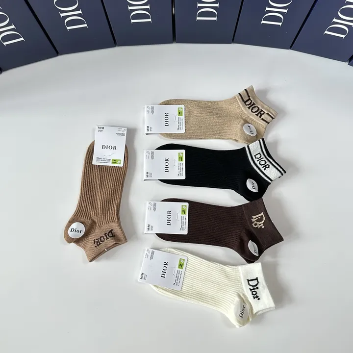 スーパーコピー ディオール 靴下