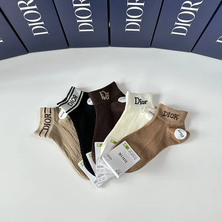 スーパーコピー ディオール 靴下