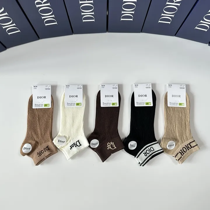 スーパーコピー ディオール 靴下