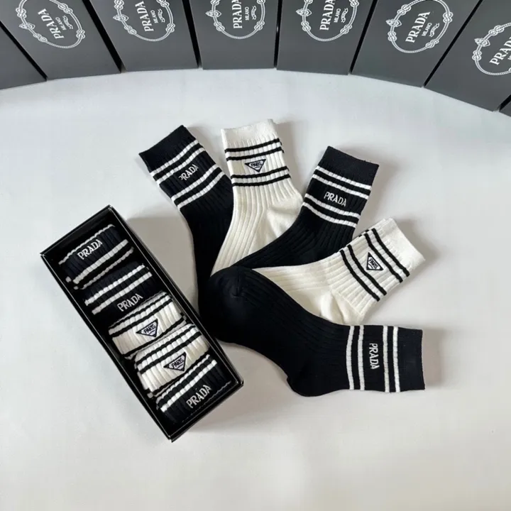 スーパーコピー バレンシアガ 靴下