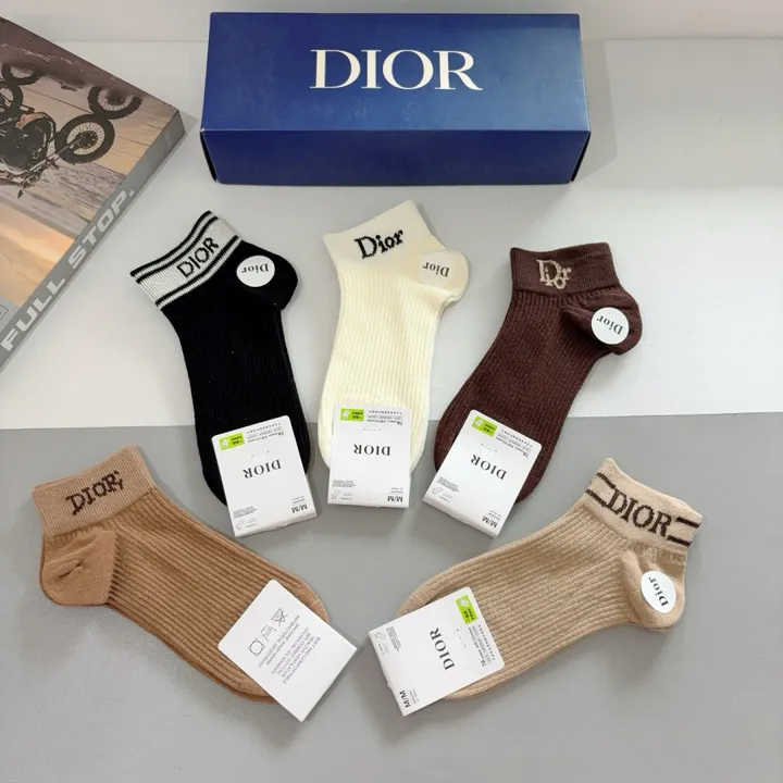 スーパーコピー ディオール 靴下