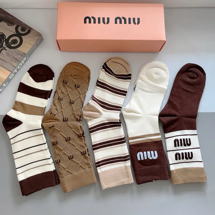 スーパーコピー ミュウミュウ 靴下