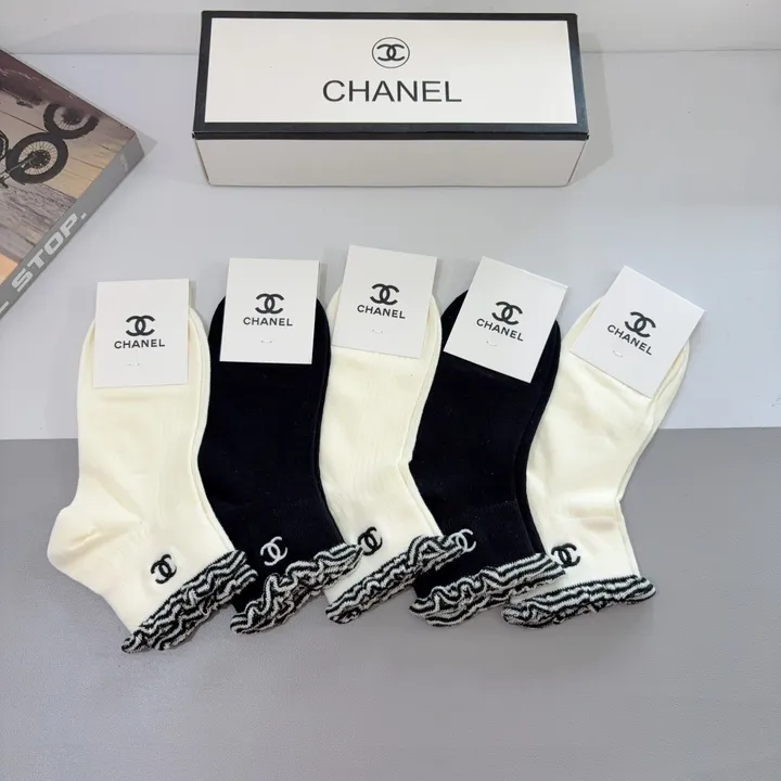スーパーコピー シャネル 靴下