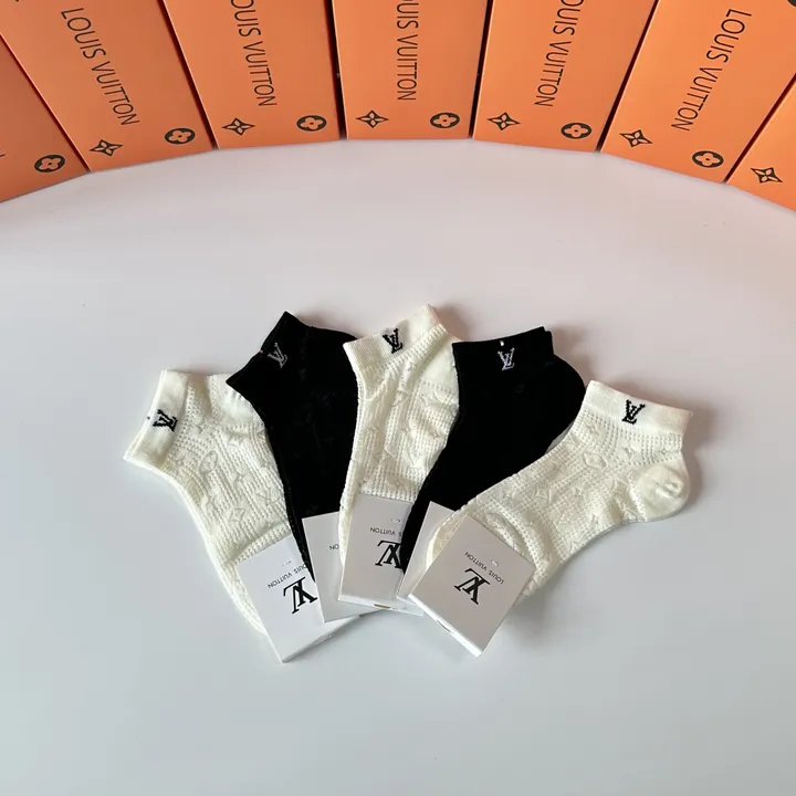 スーパーコピー ルイヴィトン 靴下