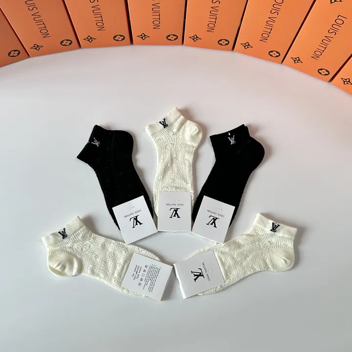 スーパーコピー ルイヴィトン 靴下