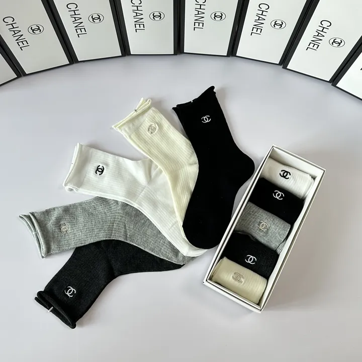 スーパーコピー シャネル 靴下
