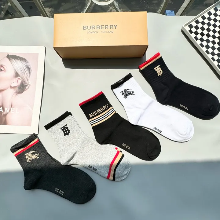 スーパーコピー バーバリー ス 靴下