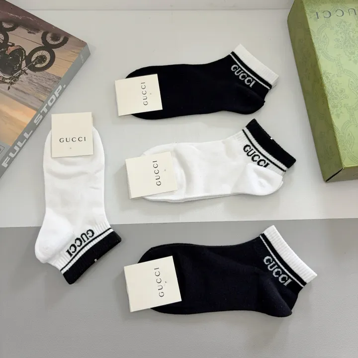スーパーコピー グッチ 靴下