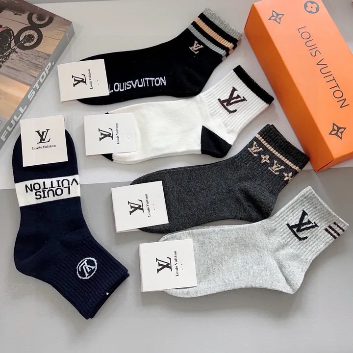 スーパーコピー ルイヴィトン 靴下