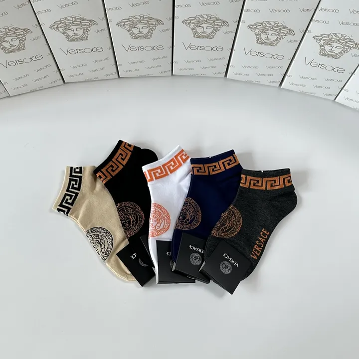 スーパーコピー ヴェルサーチ 靴下