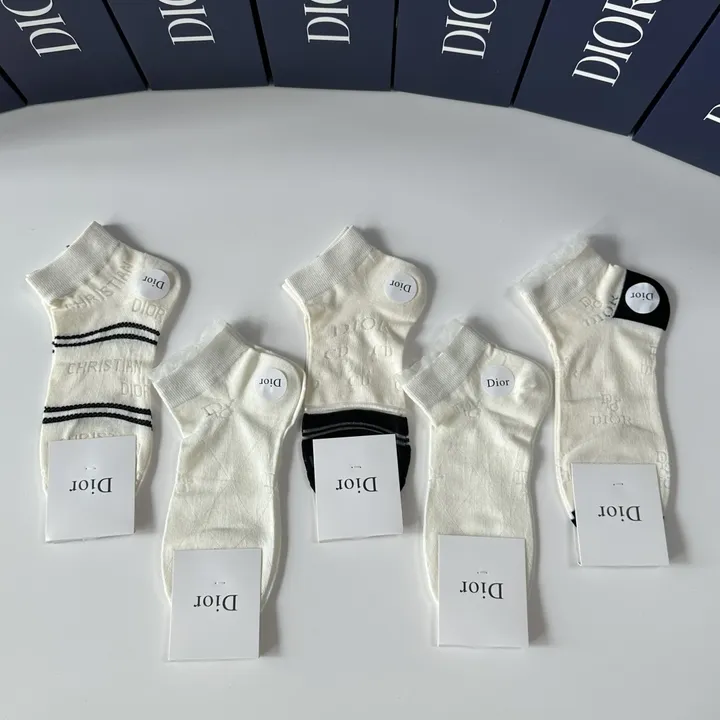 スーパーコピー ディオール 靴下