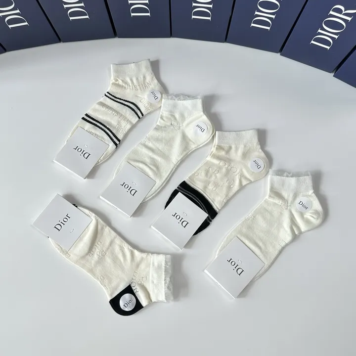 スーパーコピー ディオール 靴下