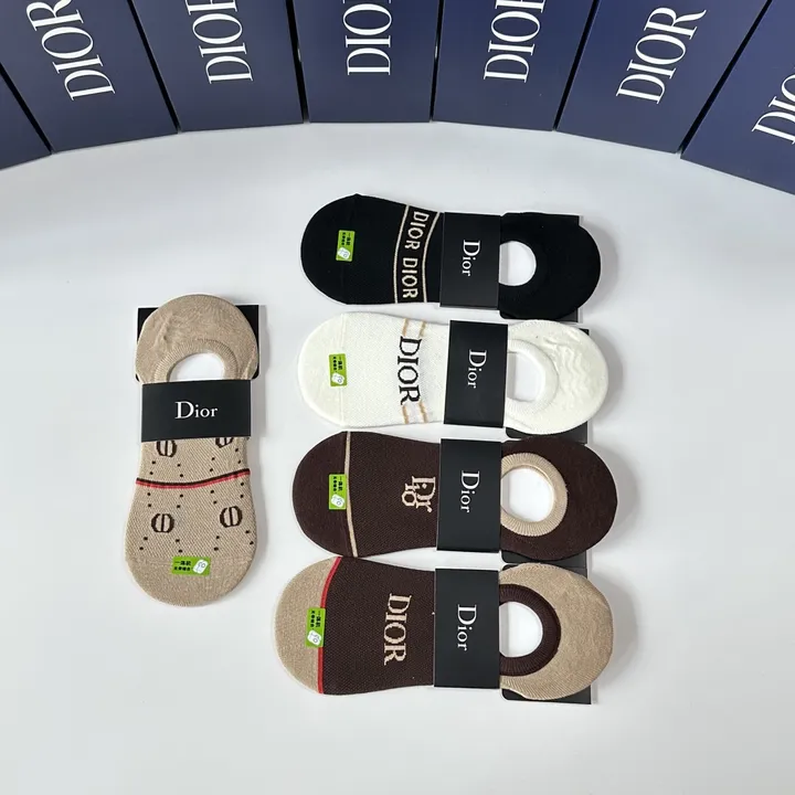 スーパーコピー ディオール 靴下