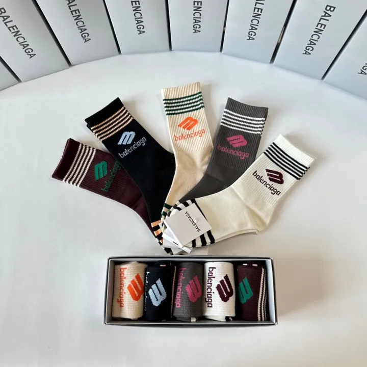 スーパーコピー バレンシアガ 靴下