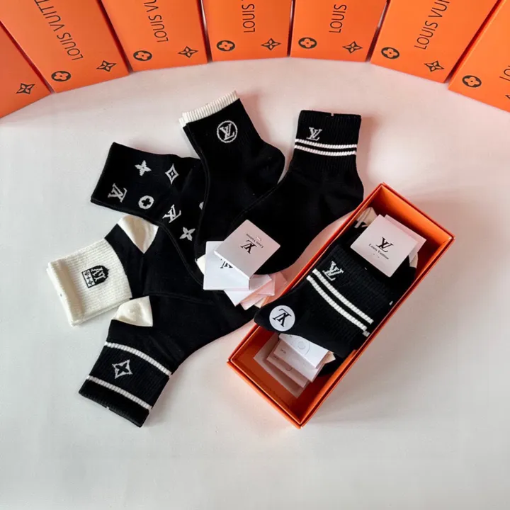 スーパーコピー ルイヴィトン 靴下