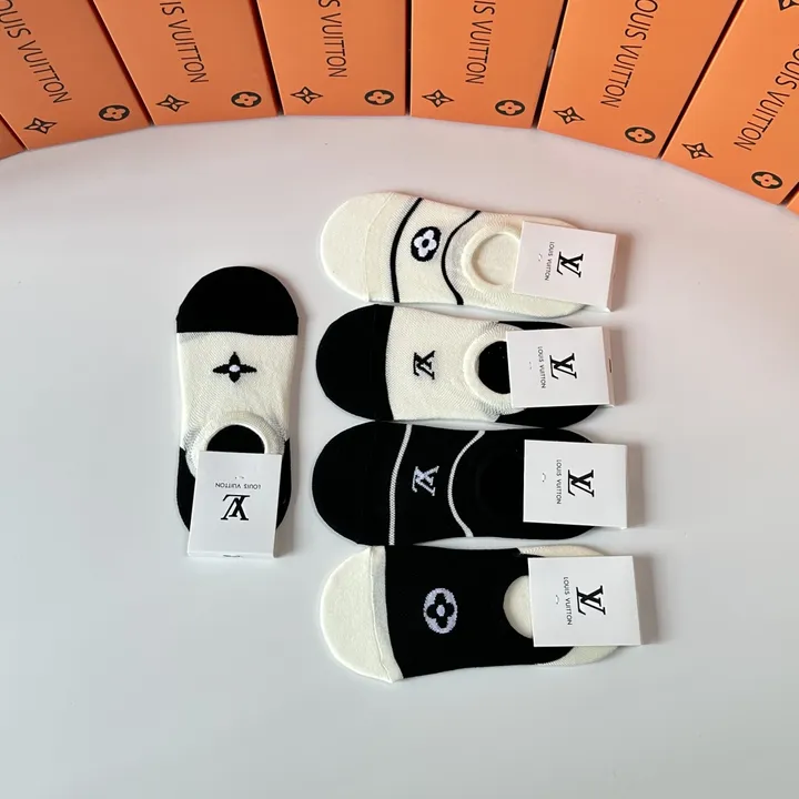 スーパーコピー ルイヴィトン 靴下