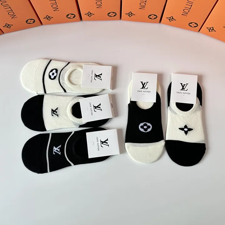 スーパーコピー ルイヴィトン 靴下