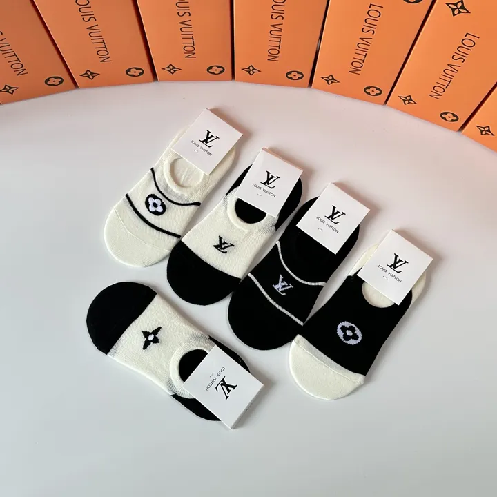 スーパーコピー ルイヴィトン 靴下