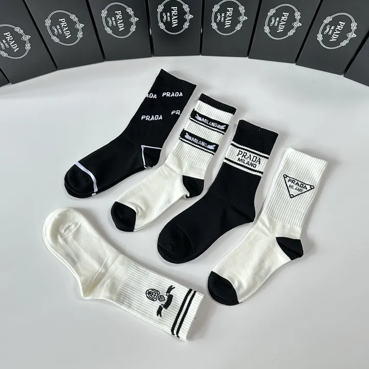 スーパーコピー バレンシアガ 靴下