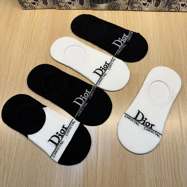 スーパーコピー ディオール 靴下