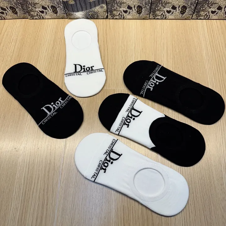 スーパーコピー ディオール 靴下