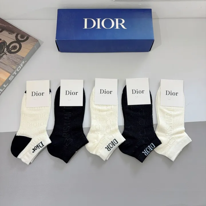 スーパーコピー ディオール 靴下