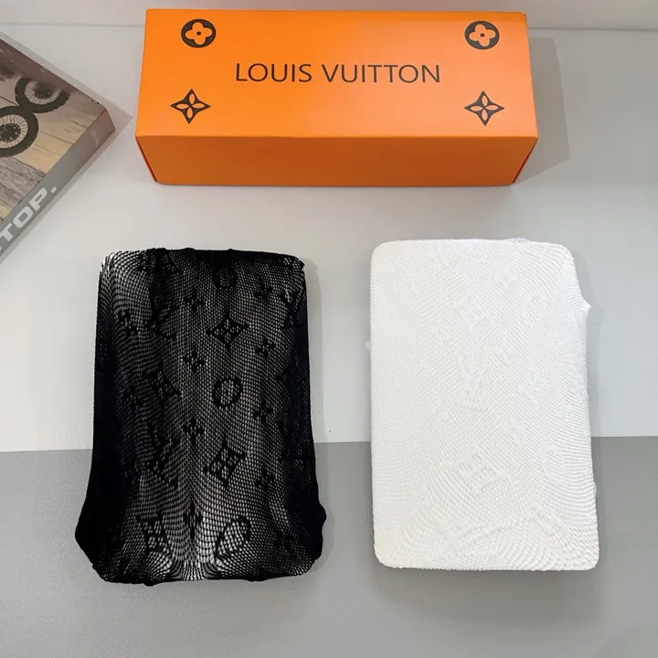 スーパーコピー ルイヴィトン 靴下