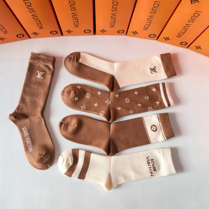 スーパーコピー ルイヴィトン 靴下