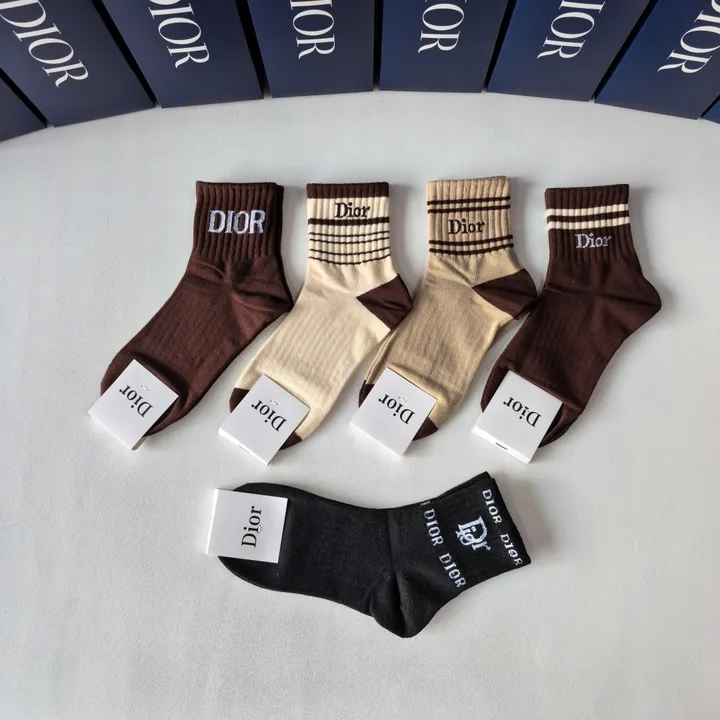 スーパーコピー ディオール 靴下