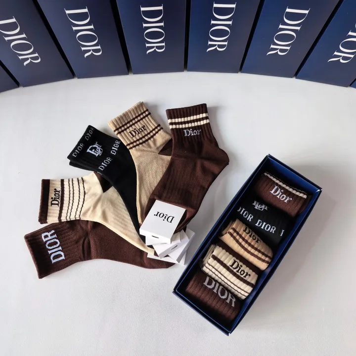 スーパーコピー ディオール 靴下