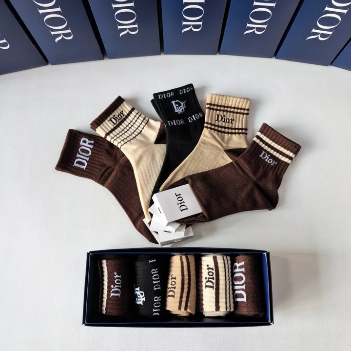 スーパーコピー ディオール 靴下