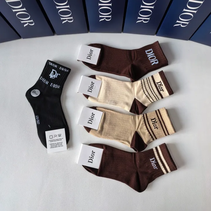 スーパーコピー ディオール 靴下