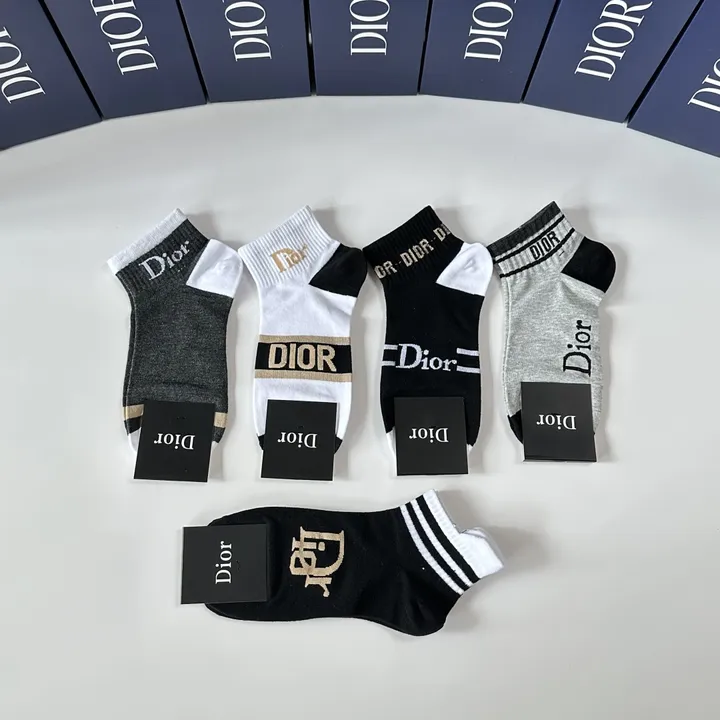 スーパーコピー ディオール 靴下